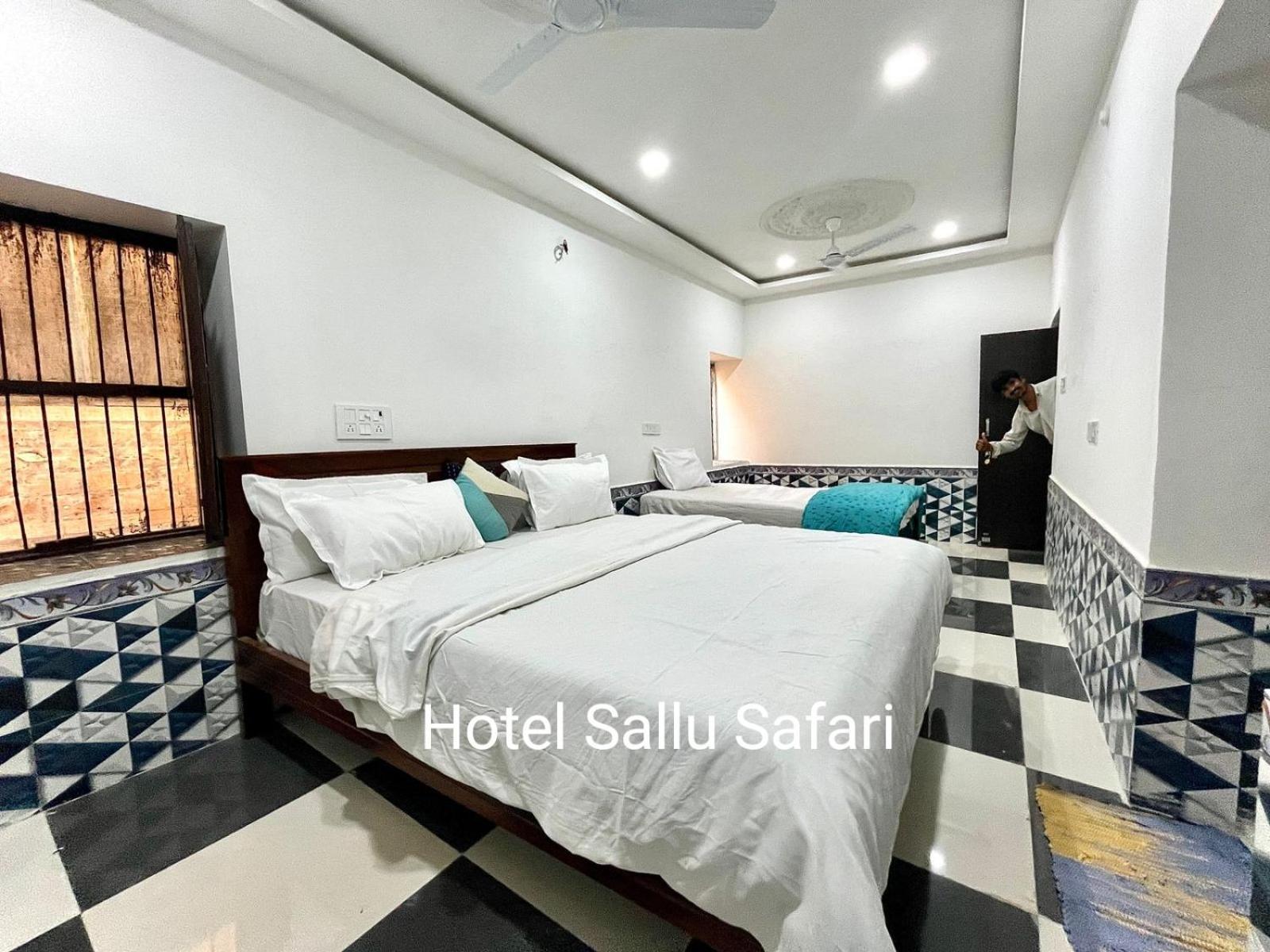 Hotel Sallu Safari Jaisalmer Esterno foto