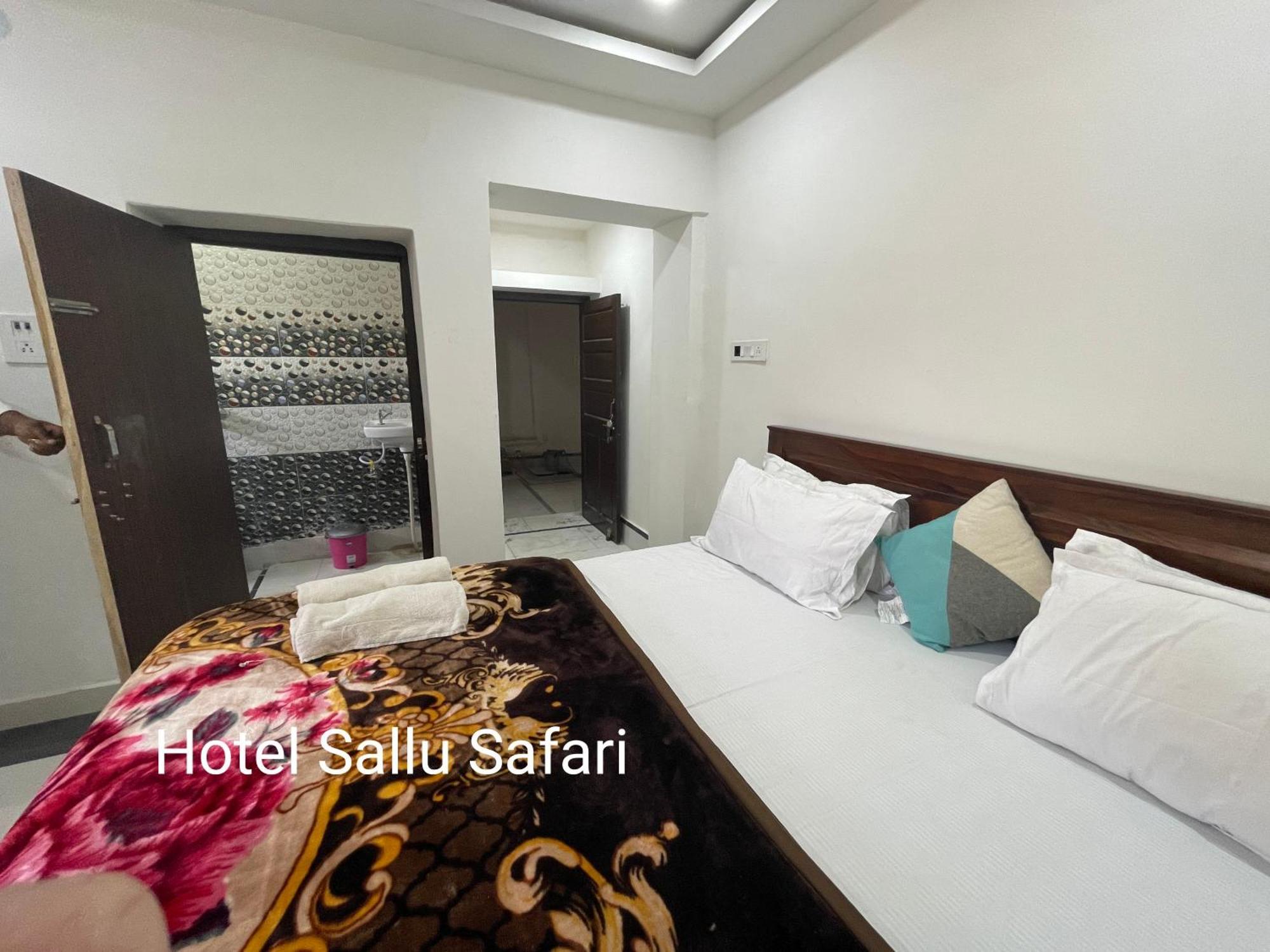 Hotel Sallu Safari Jaisalmer Esterno foto