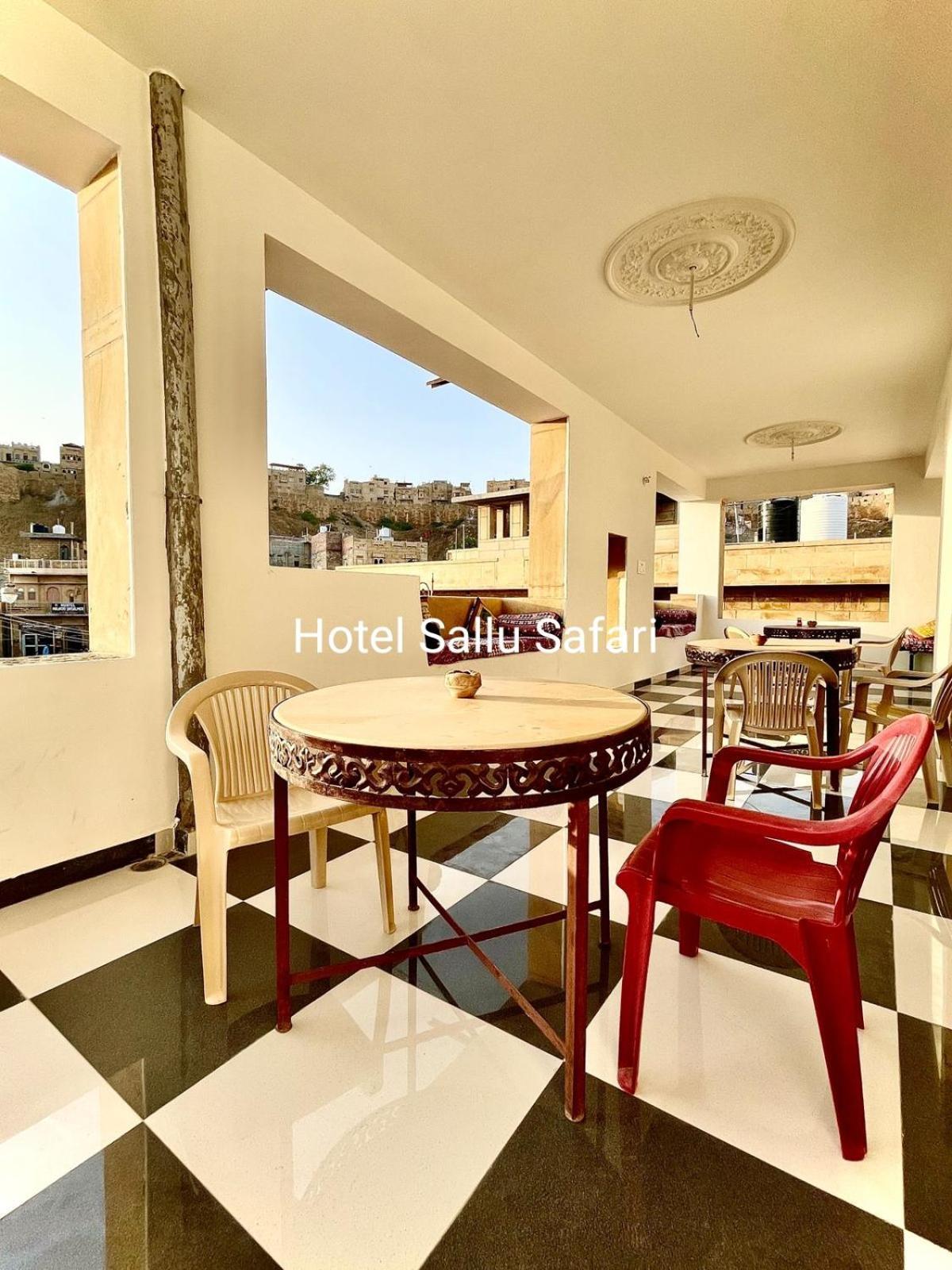 Hotel Sallu Safari Jaisalmer Esterno foto