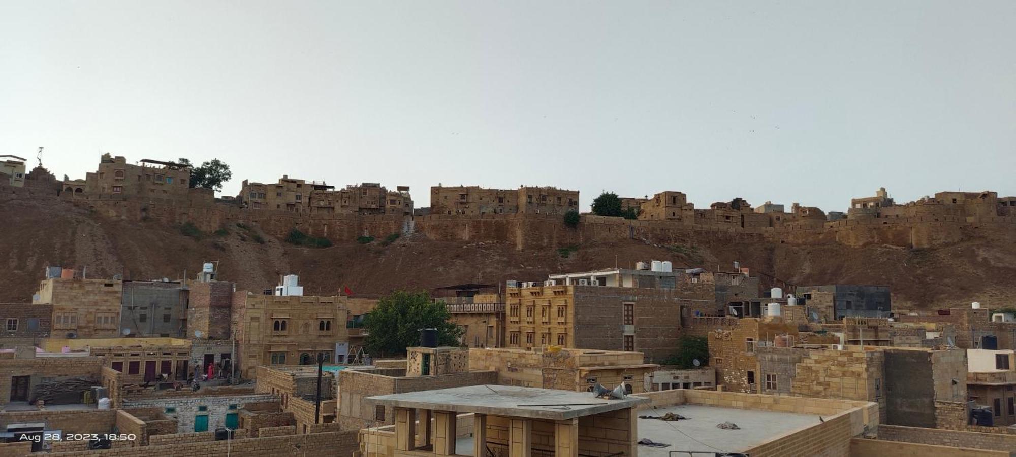 Hotel Sallu Safari Jaisalmer Esterno foto